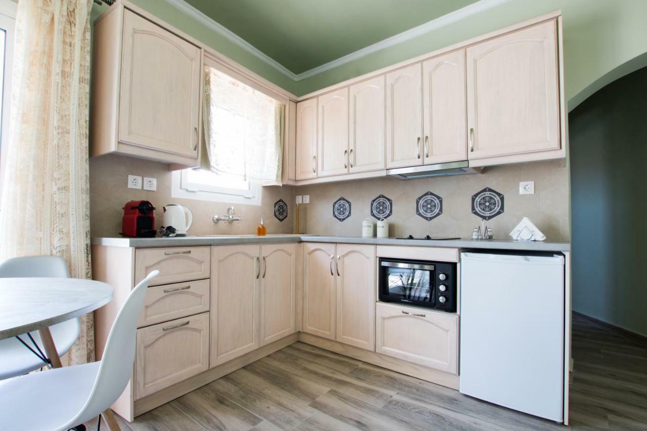 Optasia Apartment Карпатос Екстериор снимка