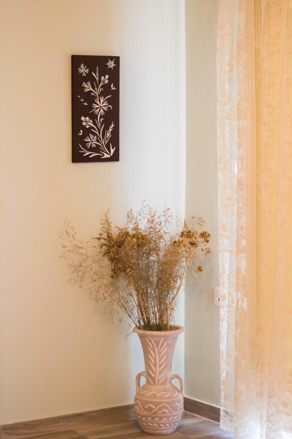 Optasia Apartment Карпатос Екстериор снимка
